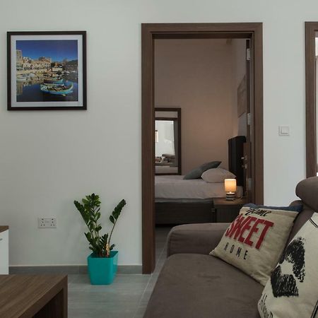 Hacienda Apartments Sliema Bagian luar foto