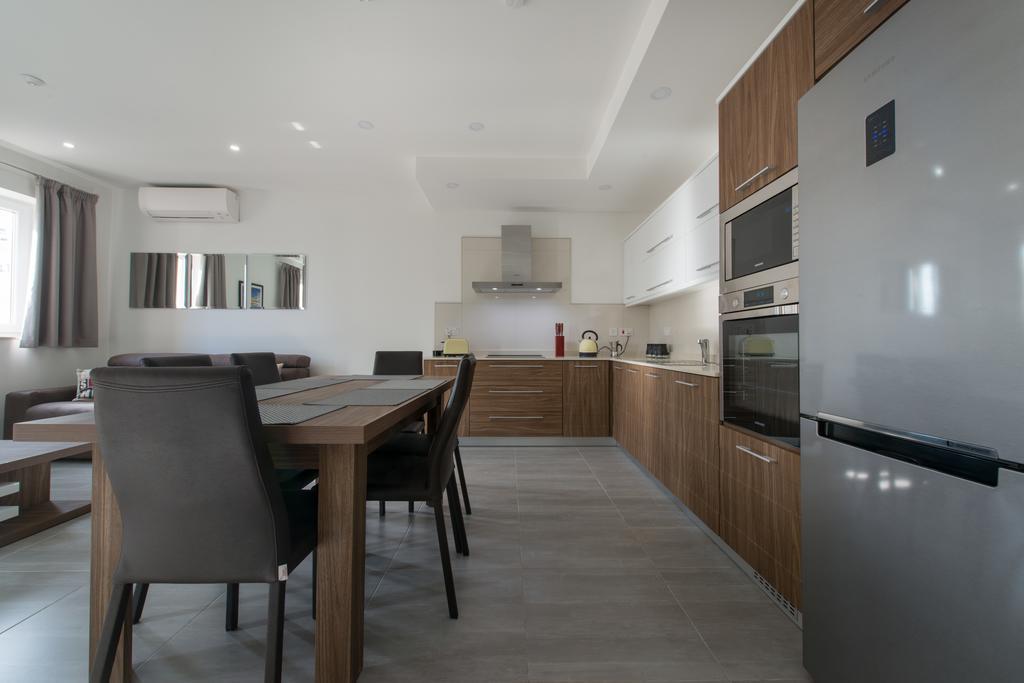 Hacienda Apartments Sliema Bagian luar foto
