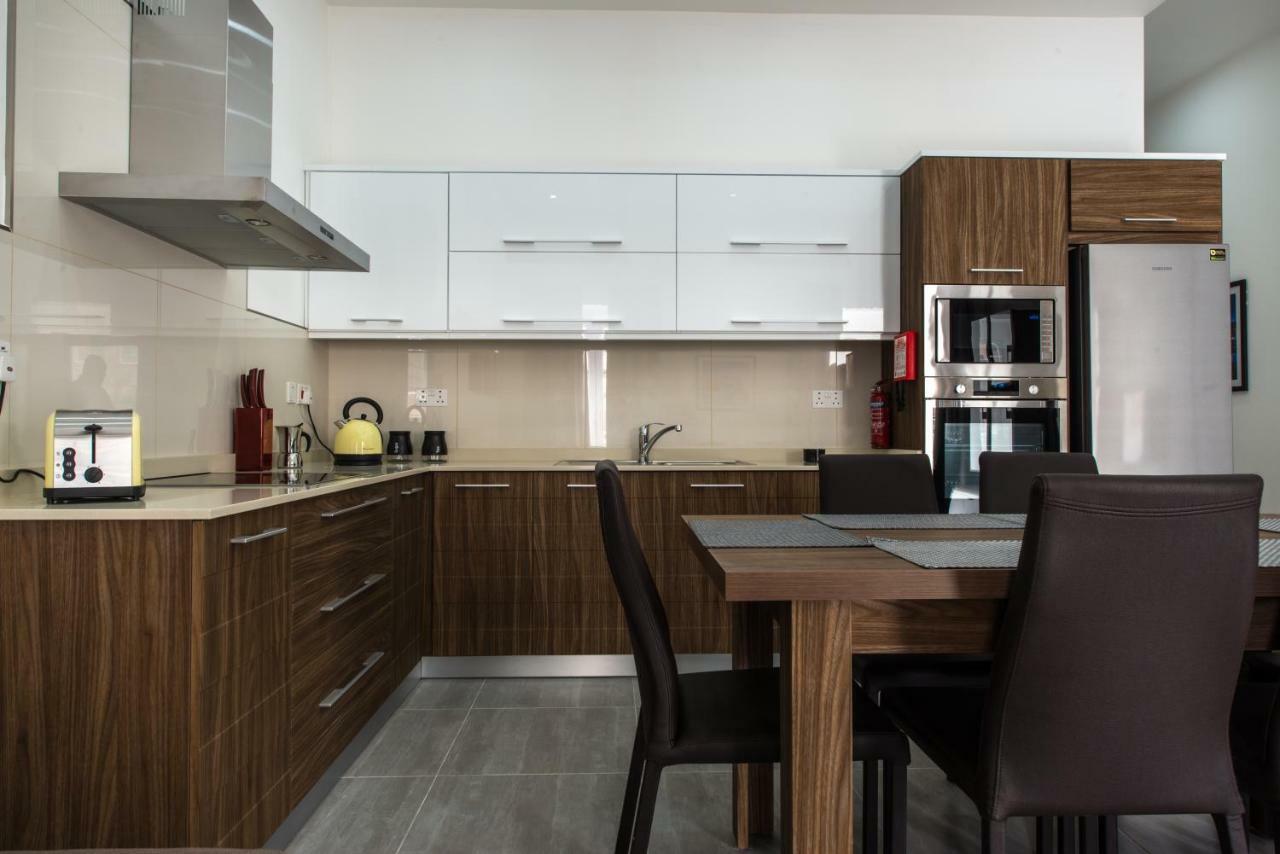 Hacienda Apartments Sliema Bagian luar foto