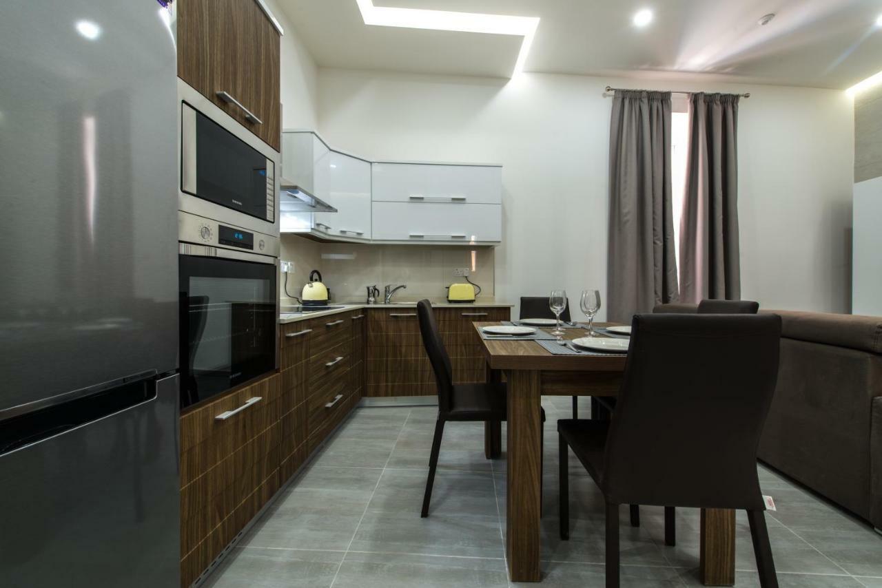 Hacienda Apartments Sliema Bagian luar foto