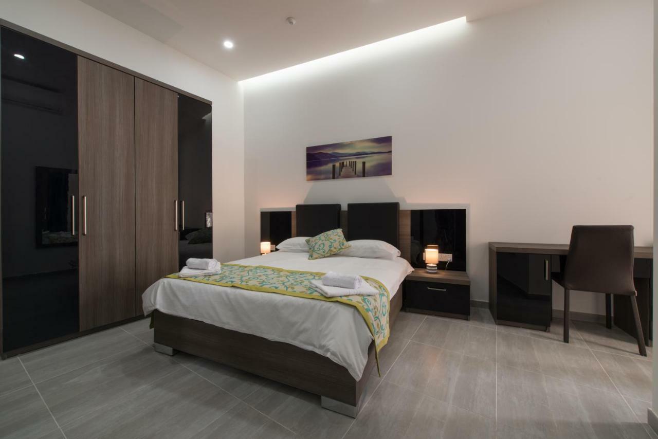 Hacienda Apartments Sliema Bagian luar foto